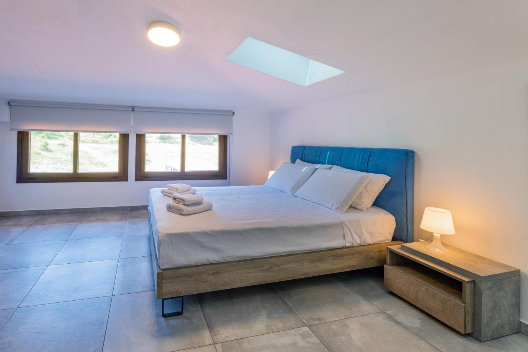 Penelope Luxury Suites Fourka Exterior photo