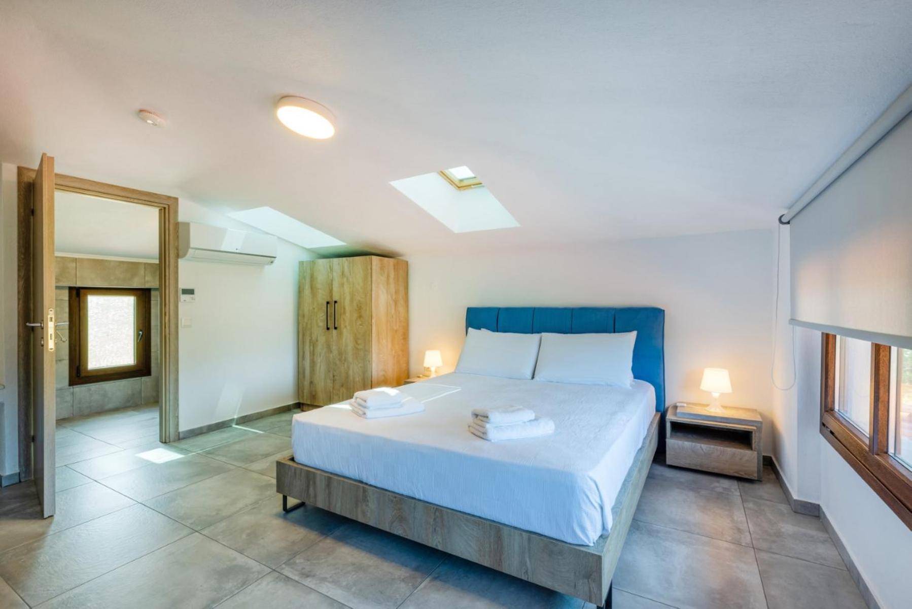 Penelope Luxury Suites Fourka Exterior photo