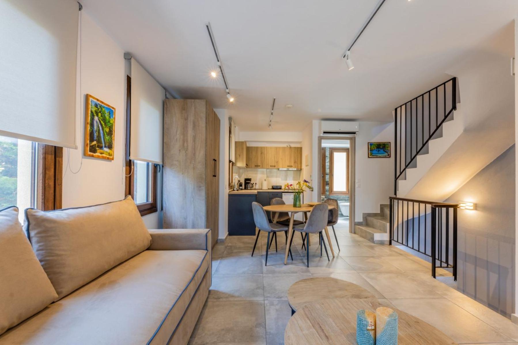 Penelope Luxury Suites Fourka Exterior photo